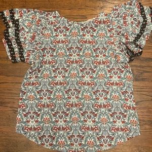 LOFT layered short sleeve top.